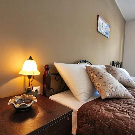 Arianna 9 Apartment *